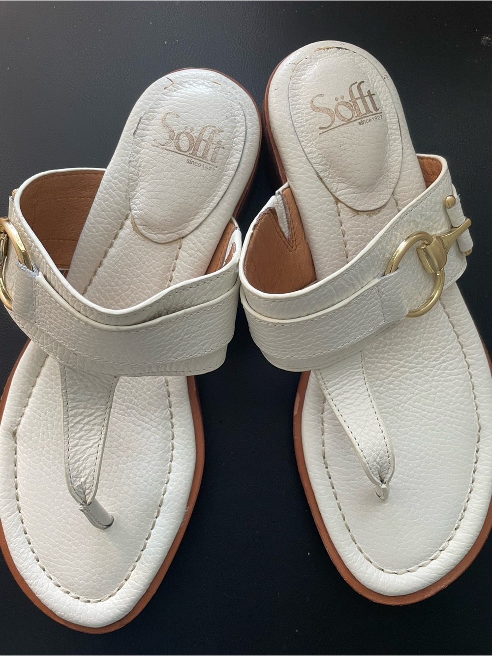 Sofft Fernanda White Leather Thong Sandals with Gold Accent